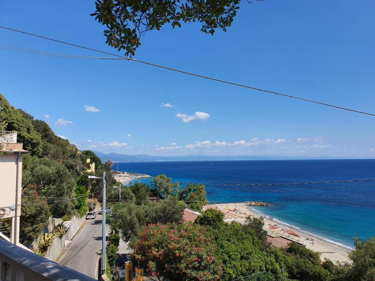 Appartement Una Finestra Sul Mare Monolocale à Bergeggi Extérieur photo