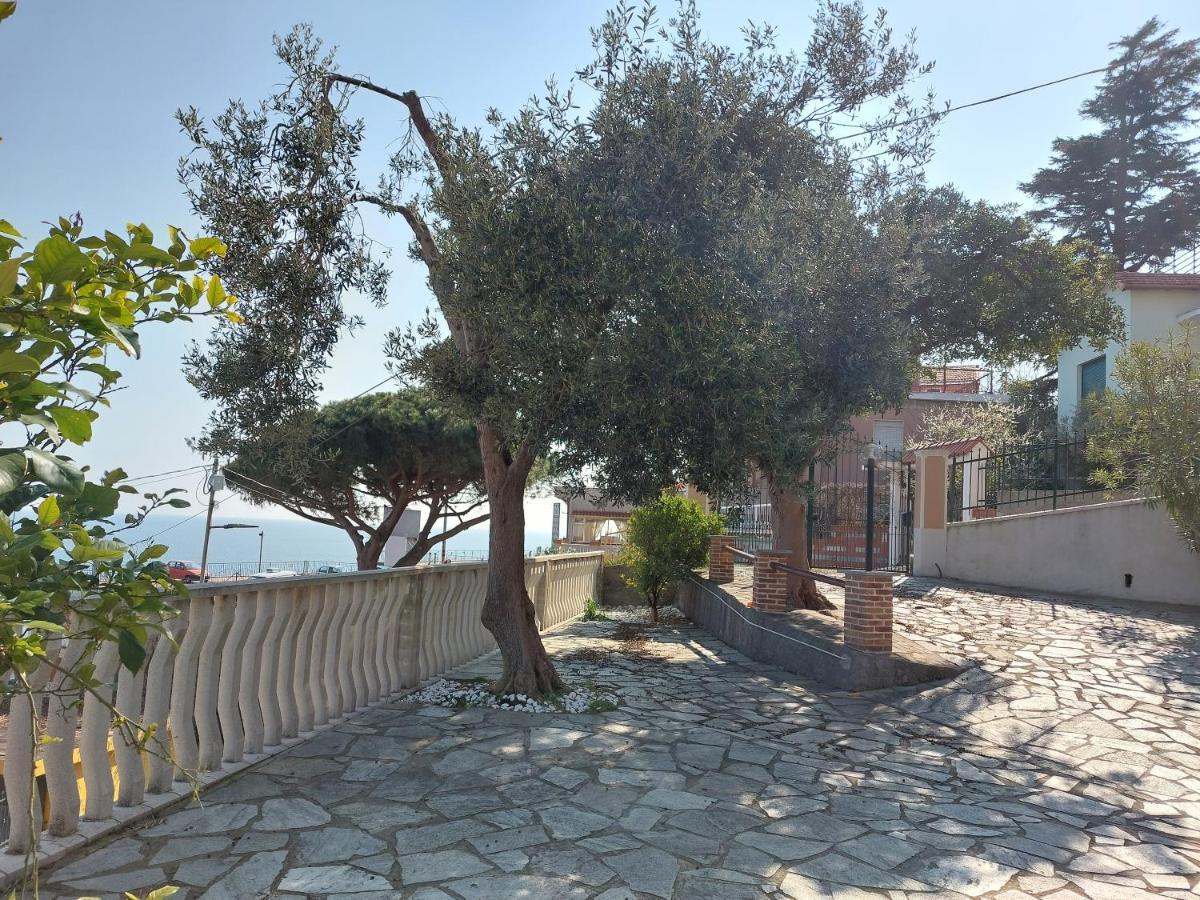 Appartement Una Finestra Sul Mare Monolocale à Bergeggi Extérieur photo