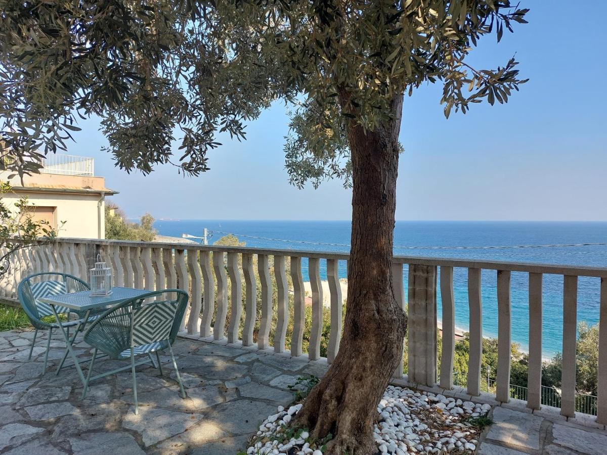 Appartement Una Finestra Sul Mare Monolocale à Bergeggi Extérieur photo